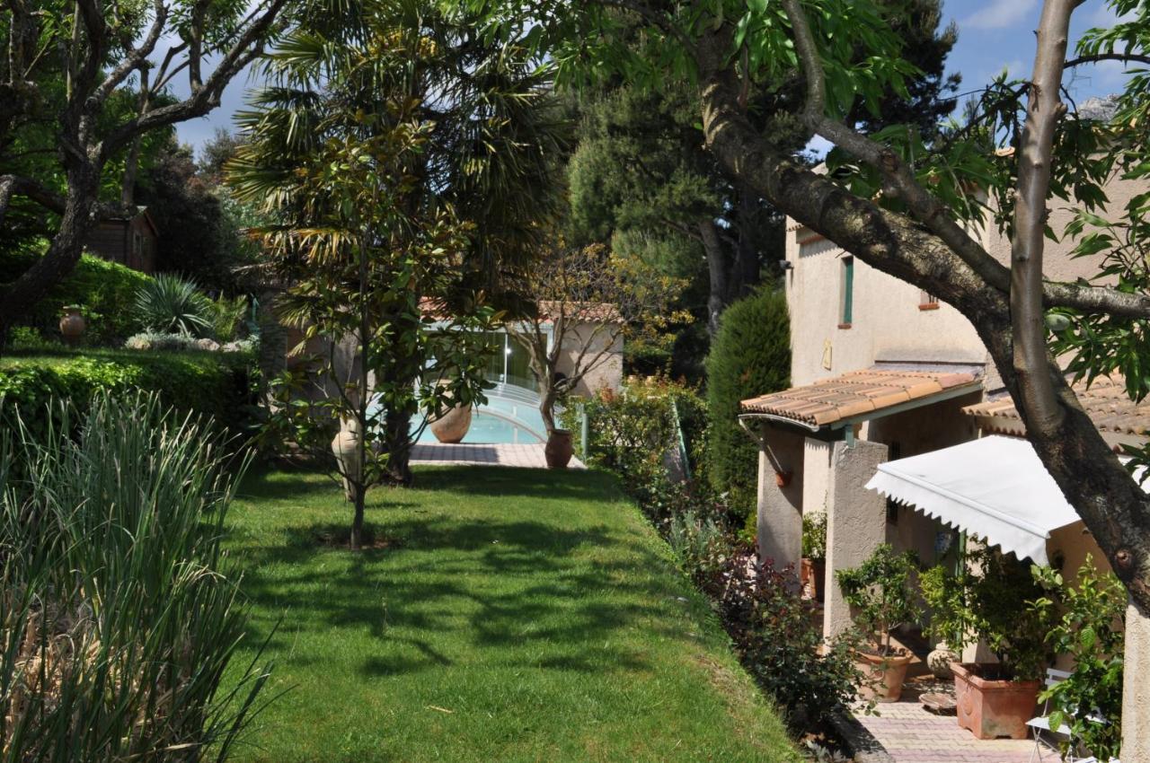 Lou Pin Dou Papet Bed & Breakfast Roquevaire Rom bilde
